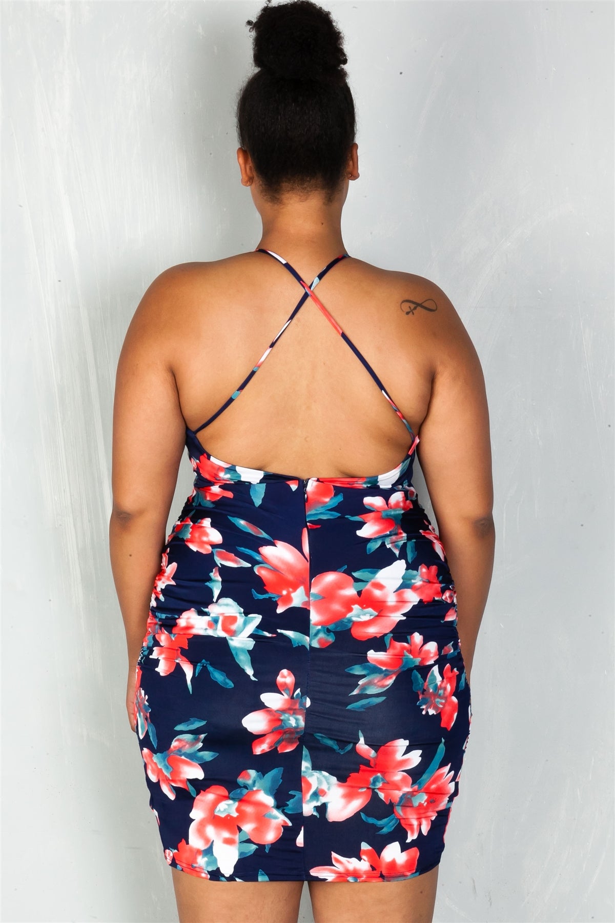 Ladies fashion plus size floral print cross strap ruched bodycon mini dress