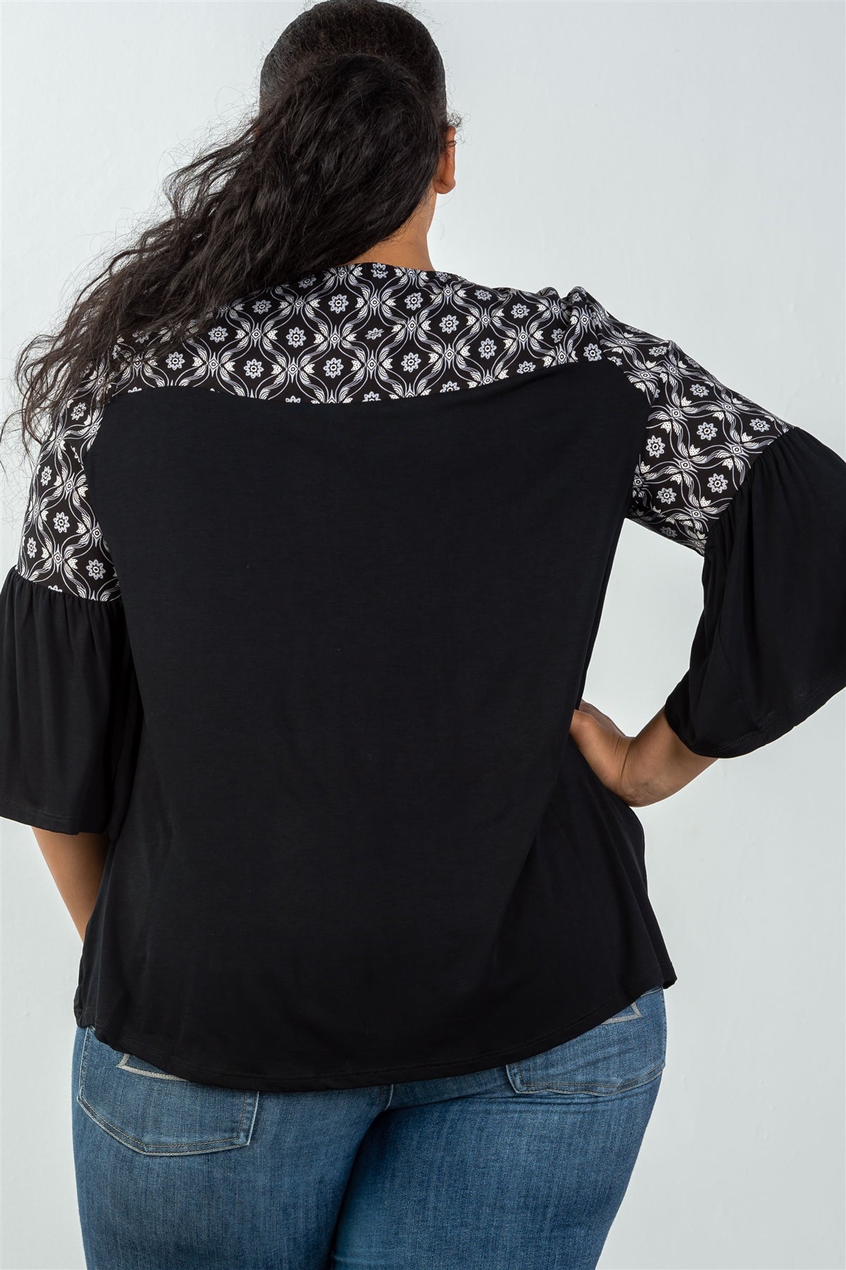 Ladies fashion plus size bell sleeves ornamental pattern tie-front top