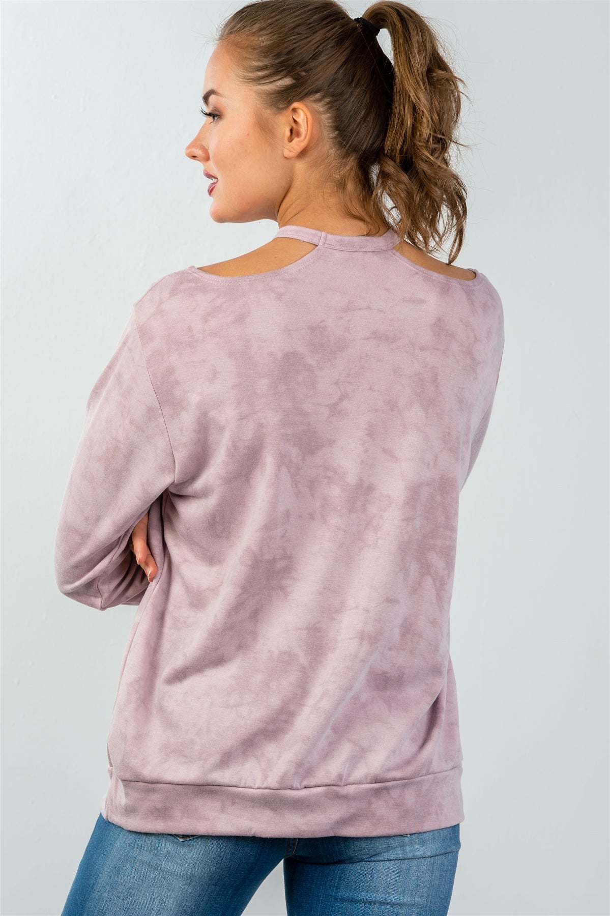 Ladies fashion acid washed rose round neck cutout pullover