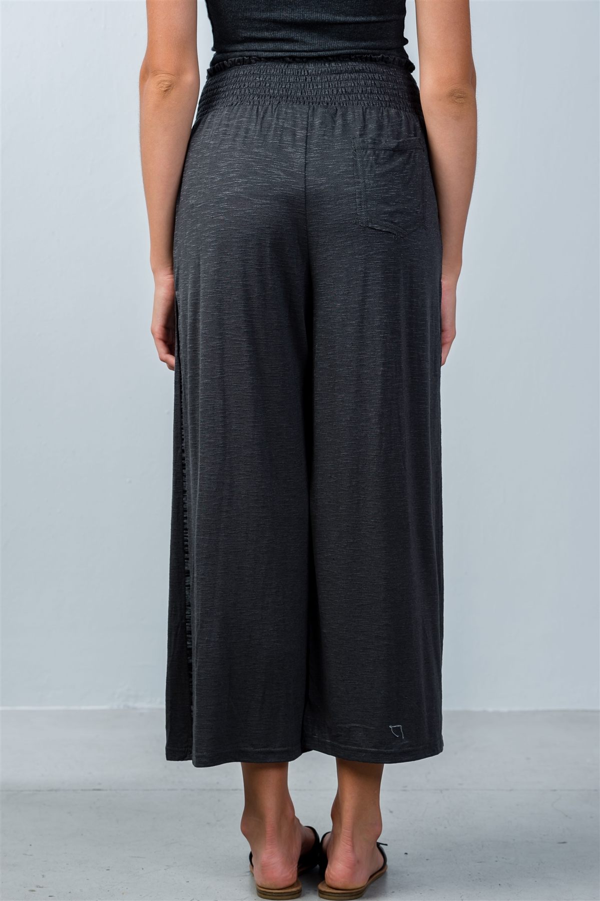 Ladies fashion elastic waistband side slit cropped pants