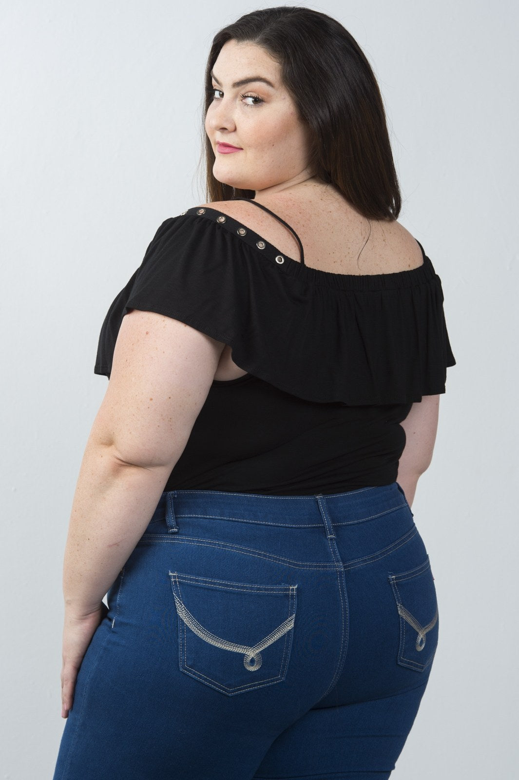 Ladies fashion plus size grommet-detail trim cold shoulder top