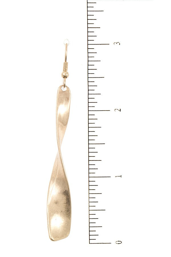 Drop twisted dangle earring