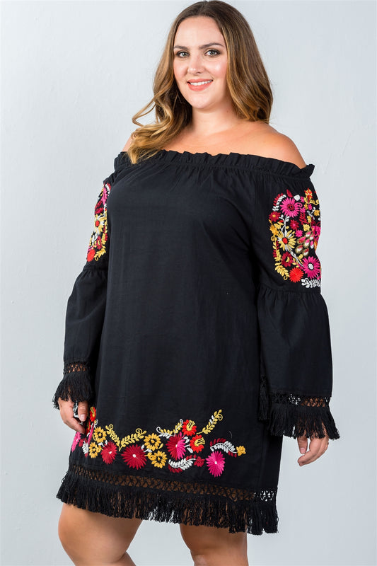Ladies fashion plus size frayed embroidered floral dress