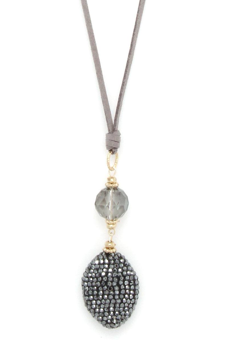 Beaded oval shape pendant ling necklace