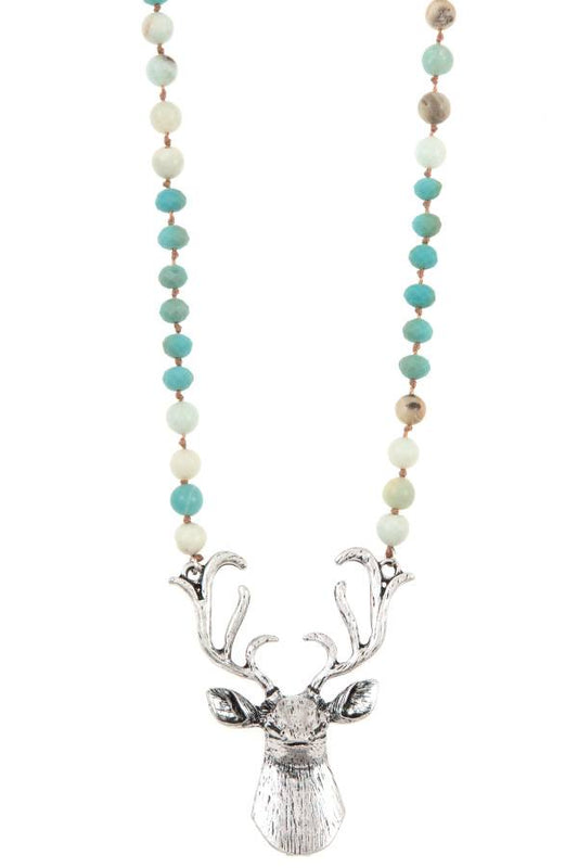 Reindeer etched pendant beaded necklace set