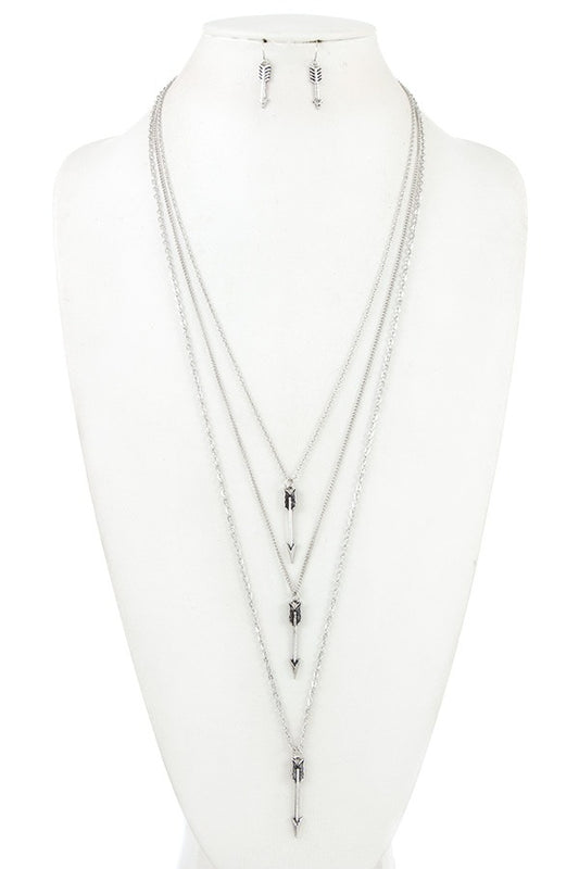 Multi chain arrow pendant necklace set