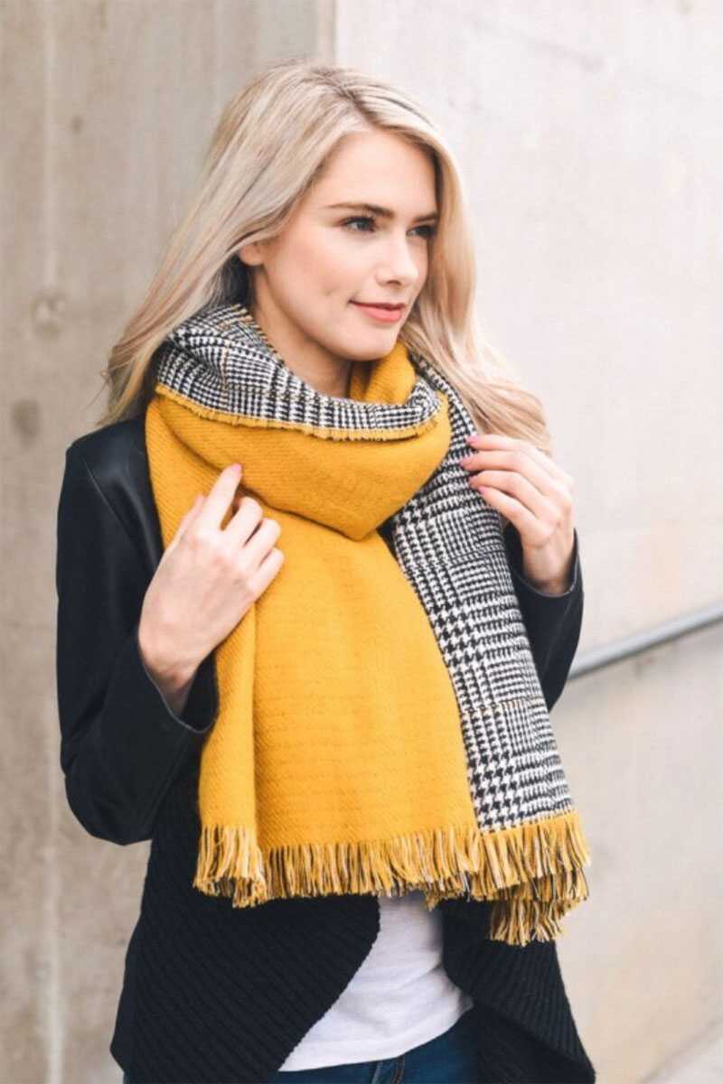 Reversible hounds tooth solid frayed border scarf