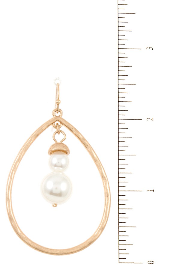 Pearl drop teardrop earring
