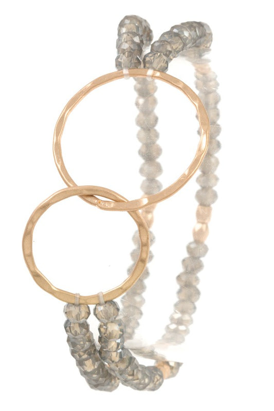 Interlocked circle beaded bracelet
