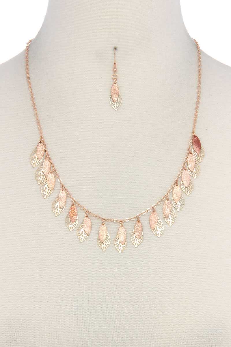 Cut Out Leaf Pointed Oval Shape Dangle Necklace