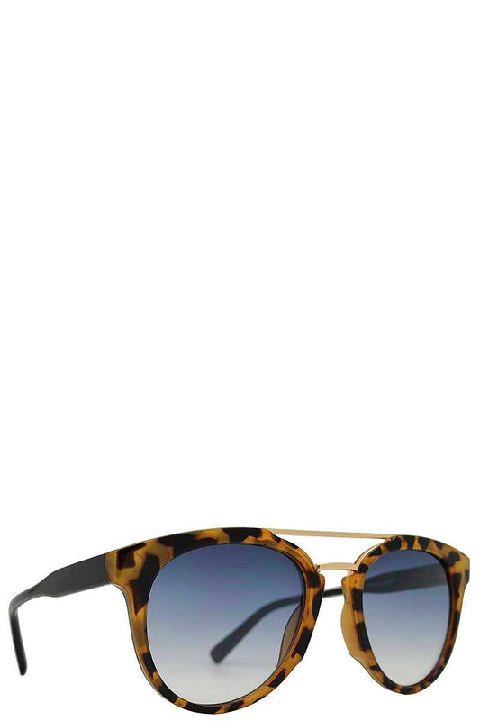 Retro Aviator With Brow Bar Plastic Sunglasses