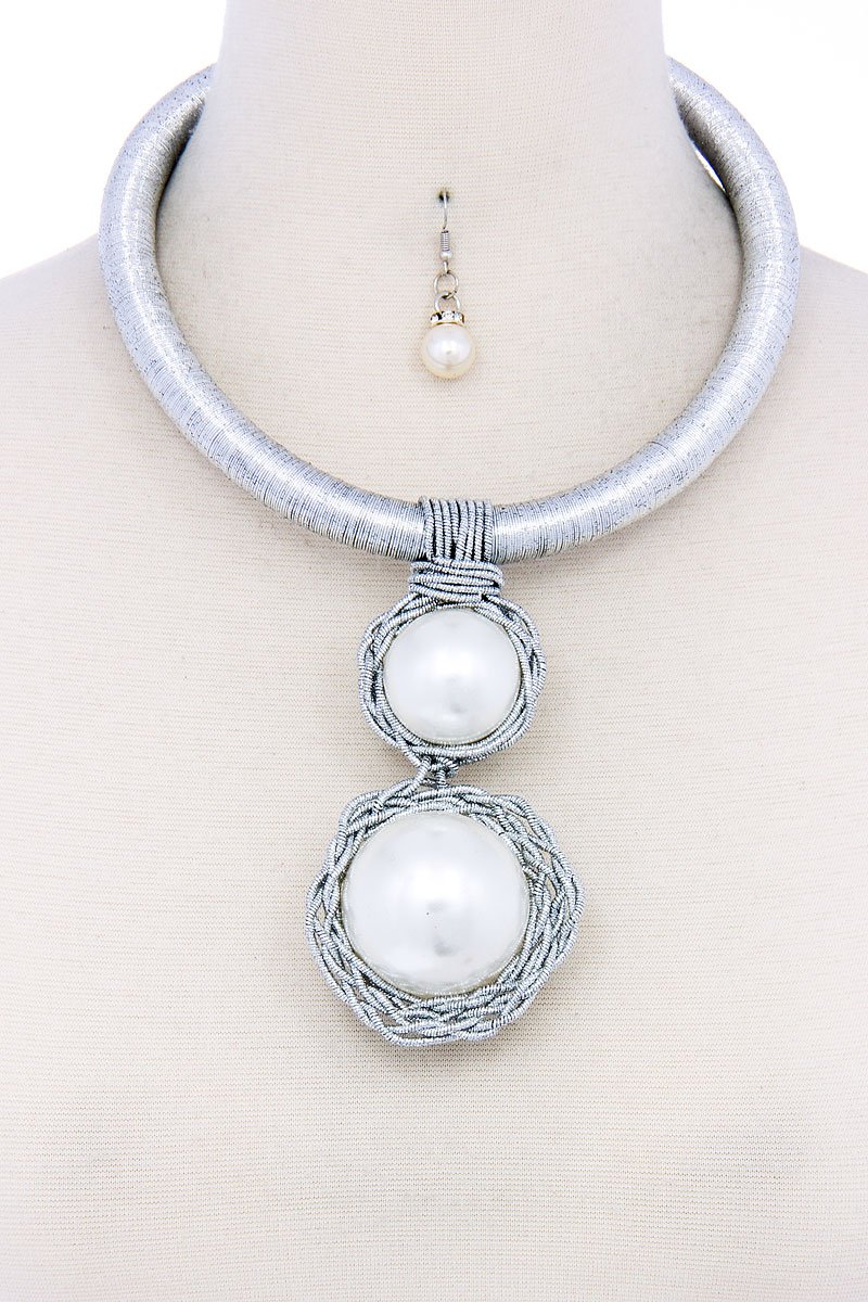 Pearl Bead Metallic Thread Necklace