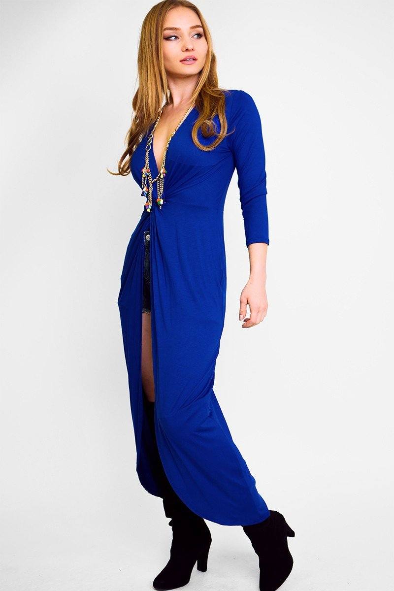 Solid, Think Knit, Button Down Cardigan With Long Sleeves And Front Pockets In A Oversize Loose Fit