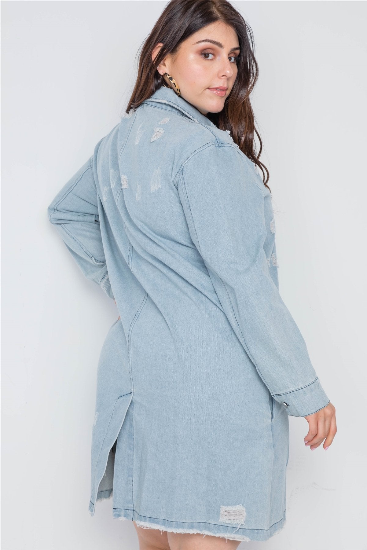 Plus Size Distressed Long Sleeves Denim Jacket