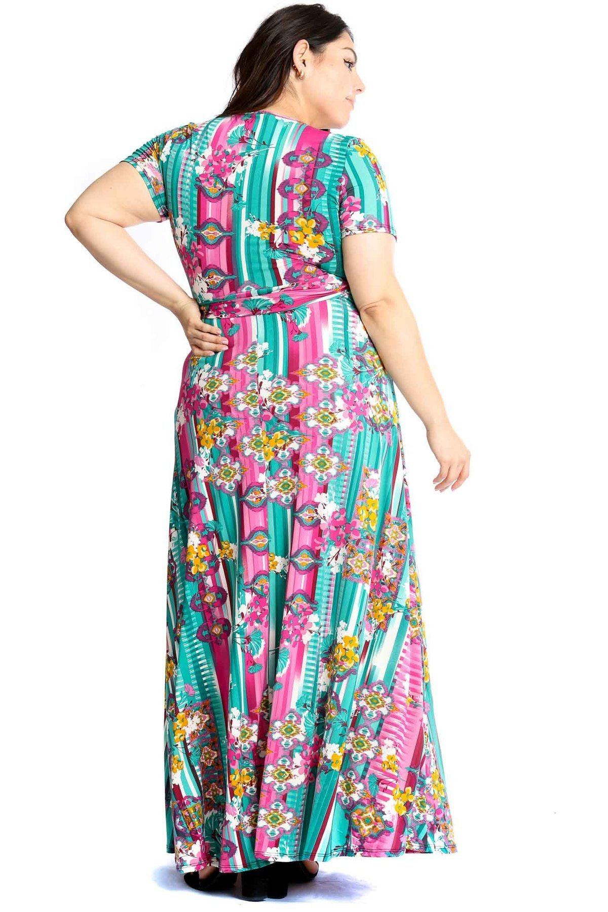 Elegant Plunging Neckline Maxi Dress