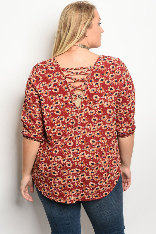 Plus size floral print scoop neck top with 3/4 sleeves