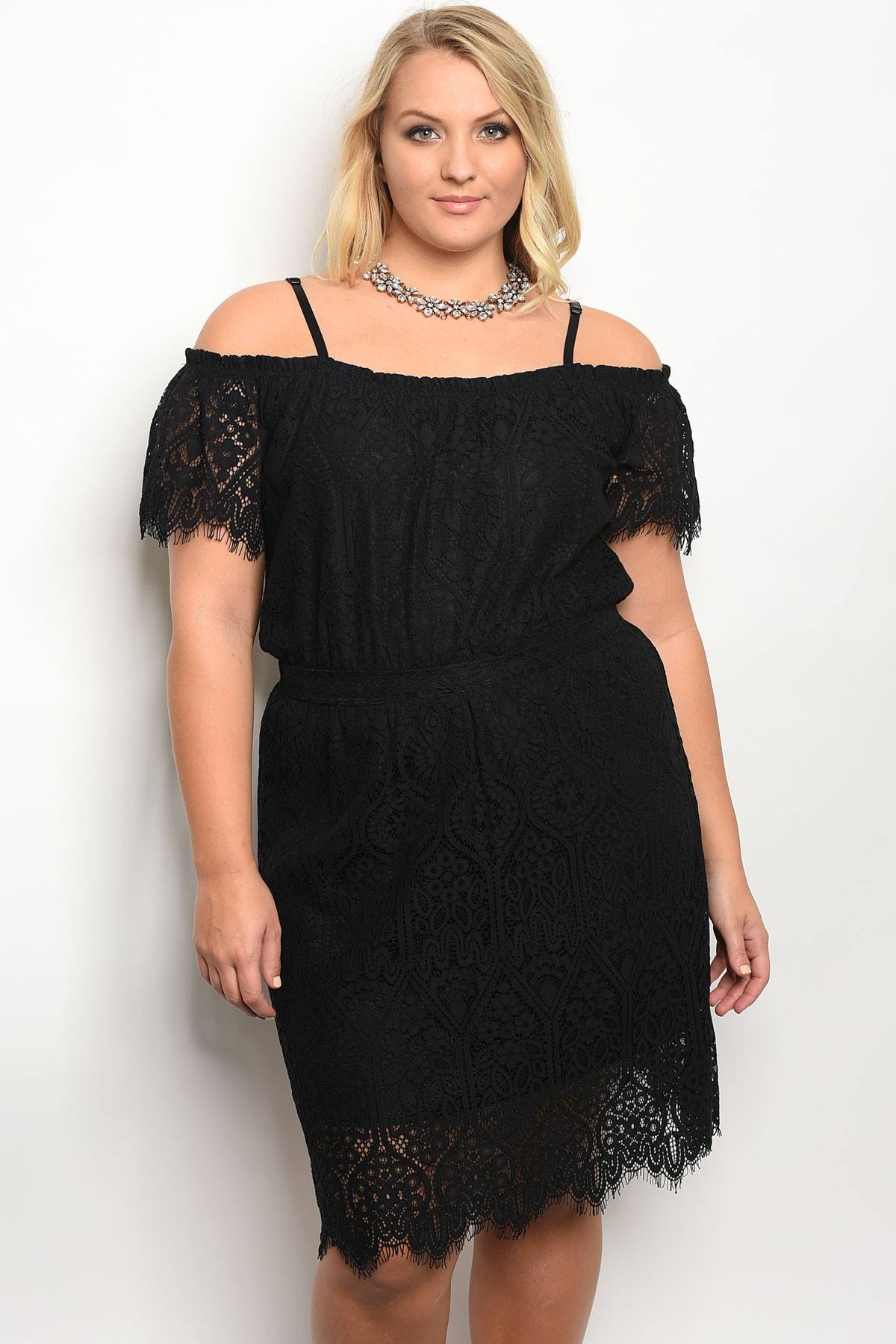 Plus size off the shoulder short sleeve shift dress with lace details