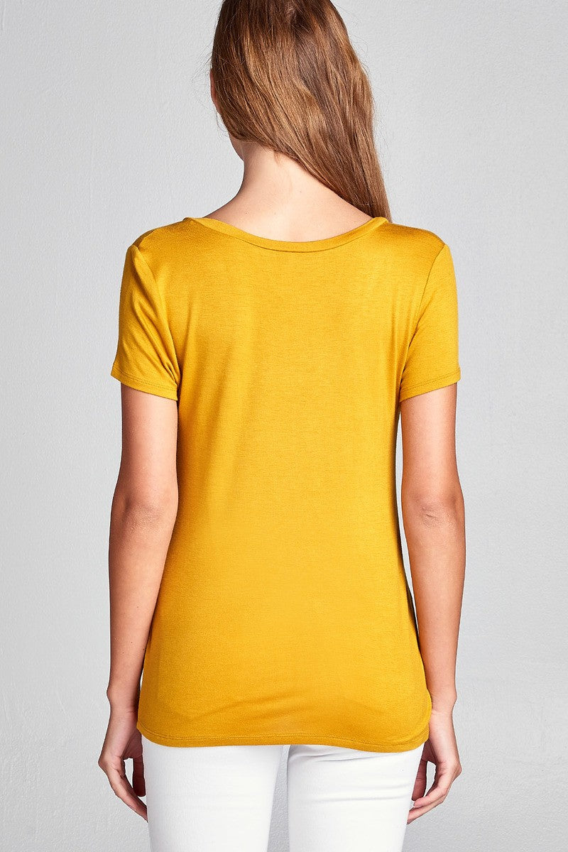 Ladies fashion short sleeve v-neck top w/ pocket