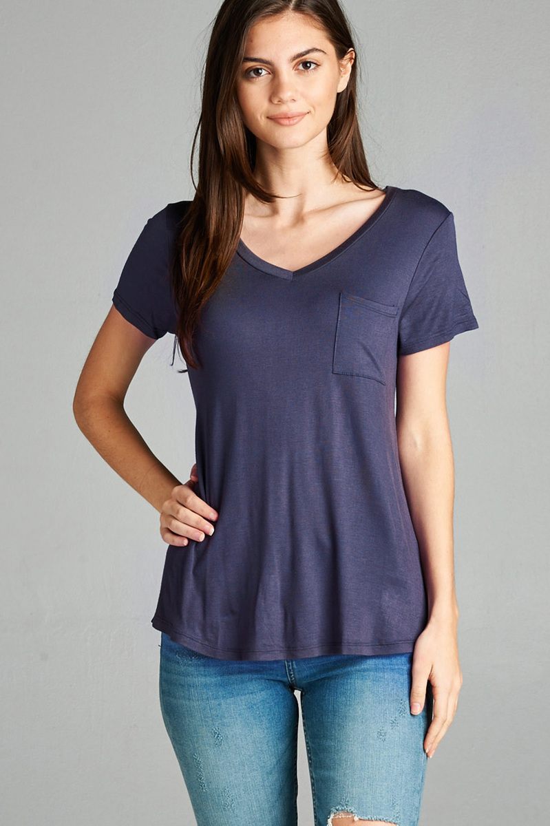 Ladies fashion short sleeve v-neck top w/ pocket
