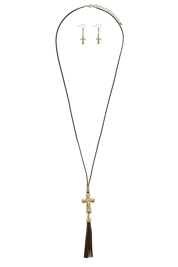 Faux suede tassel cross necklace set