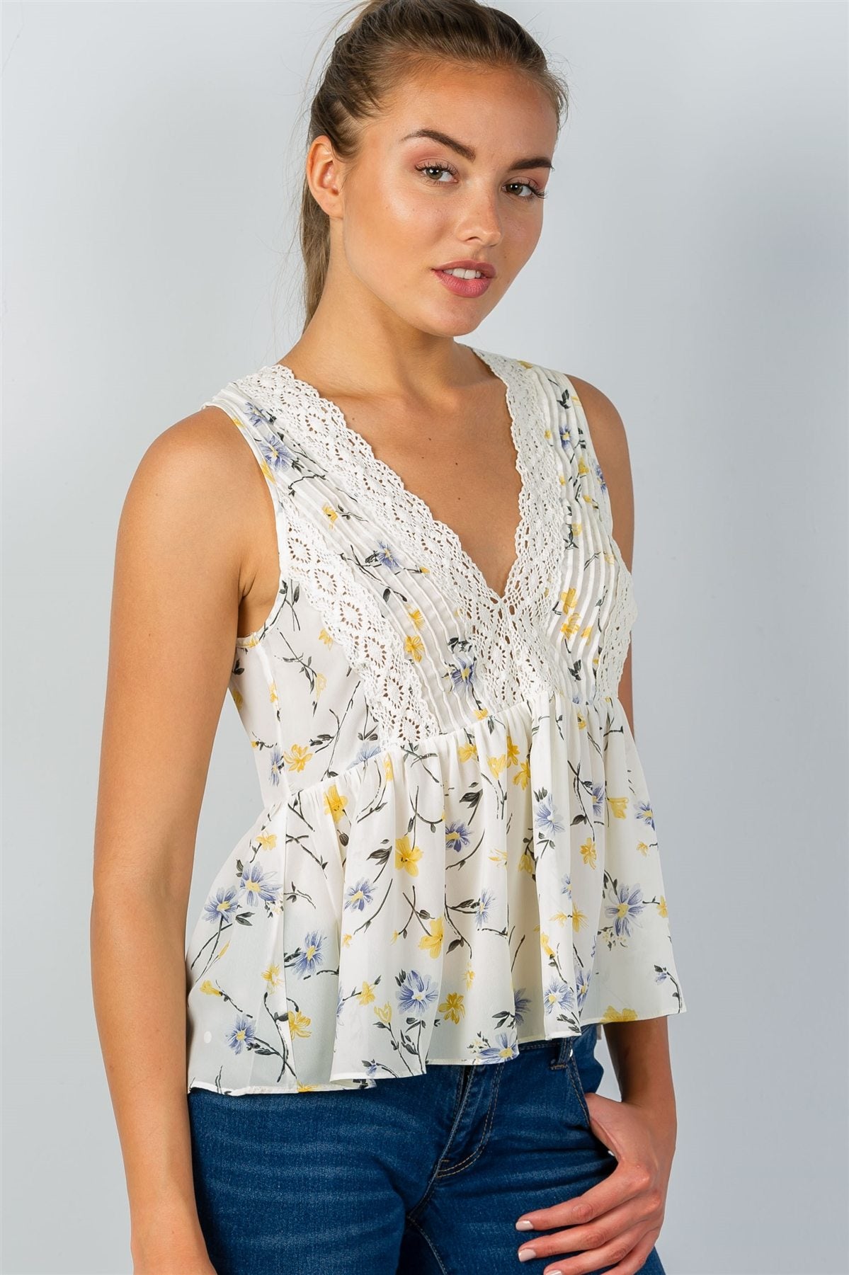 Ladies fashion floral print crochet babydoll v-neck tank top