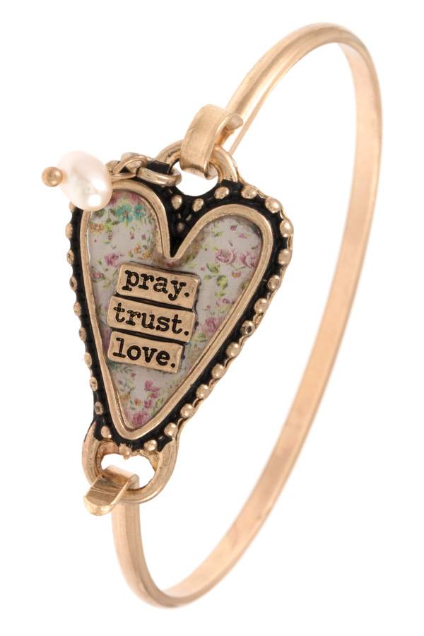 Pray trus love heart accent bangle bracelet