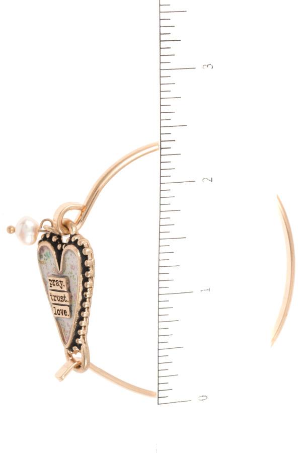 Pray trus love heart accent bangle bracelet