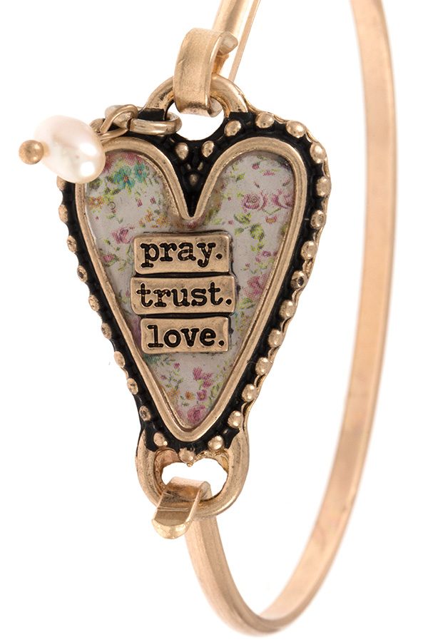 Pray trus love heart accent bangle bracelet