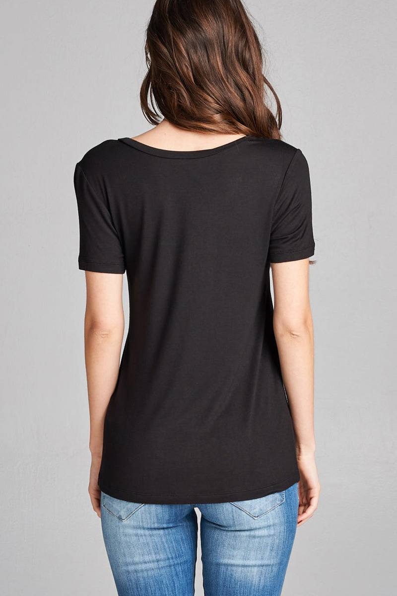 Ladies fashion plus size short sleeve round neck zippered pocket top