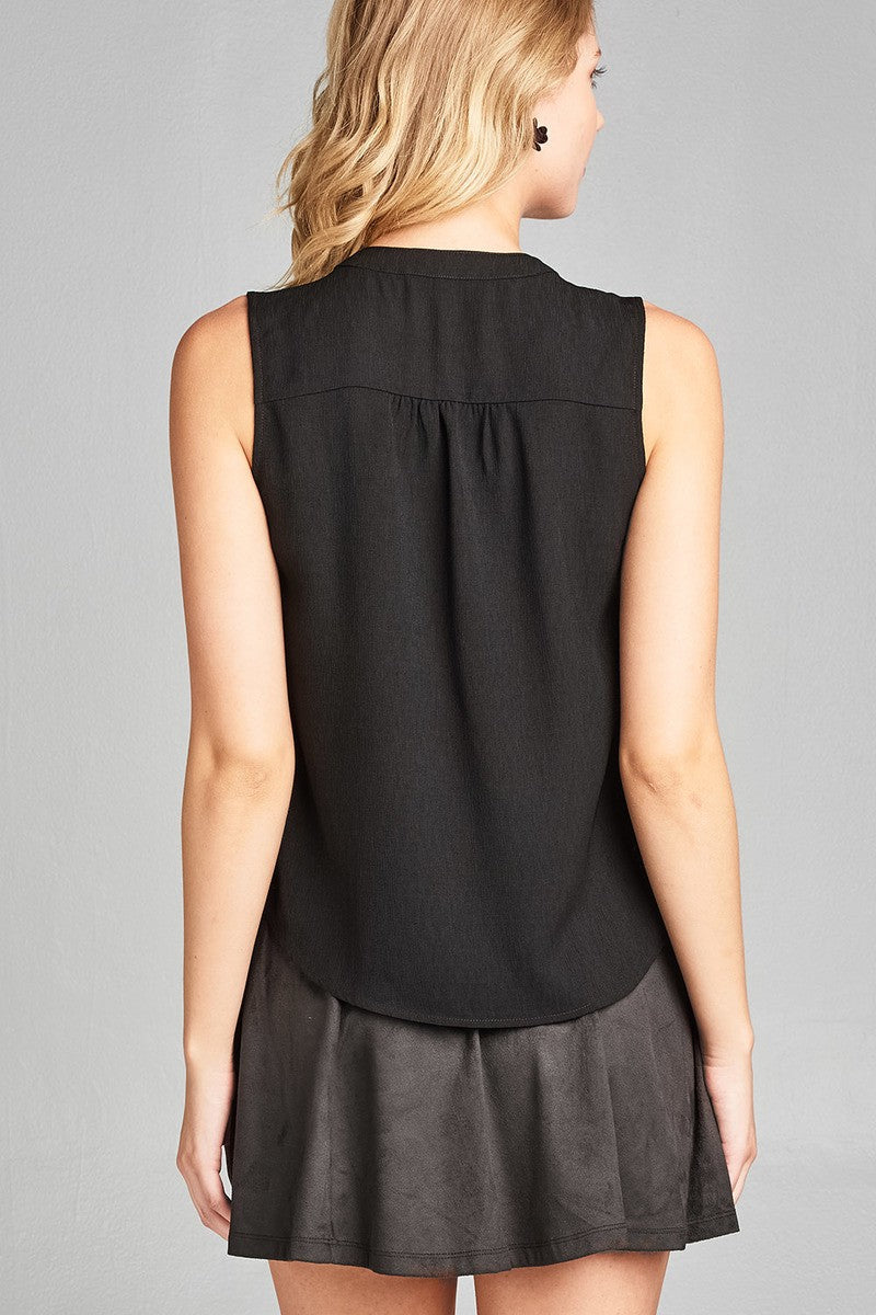 Ladies fashion sleeveless v-neck self tie w/eyelet detail front button woven top