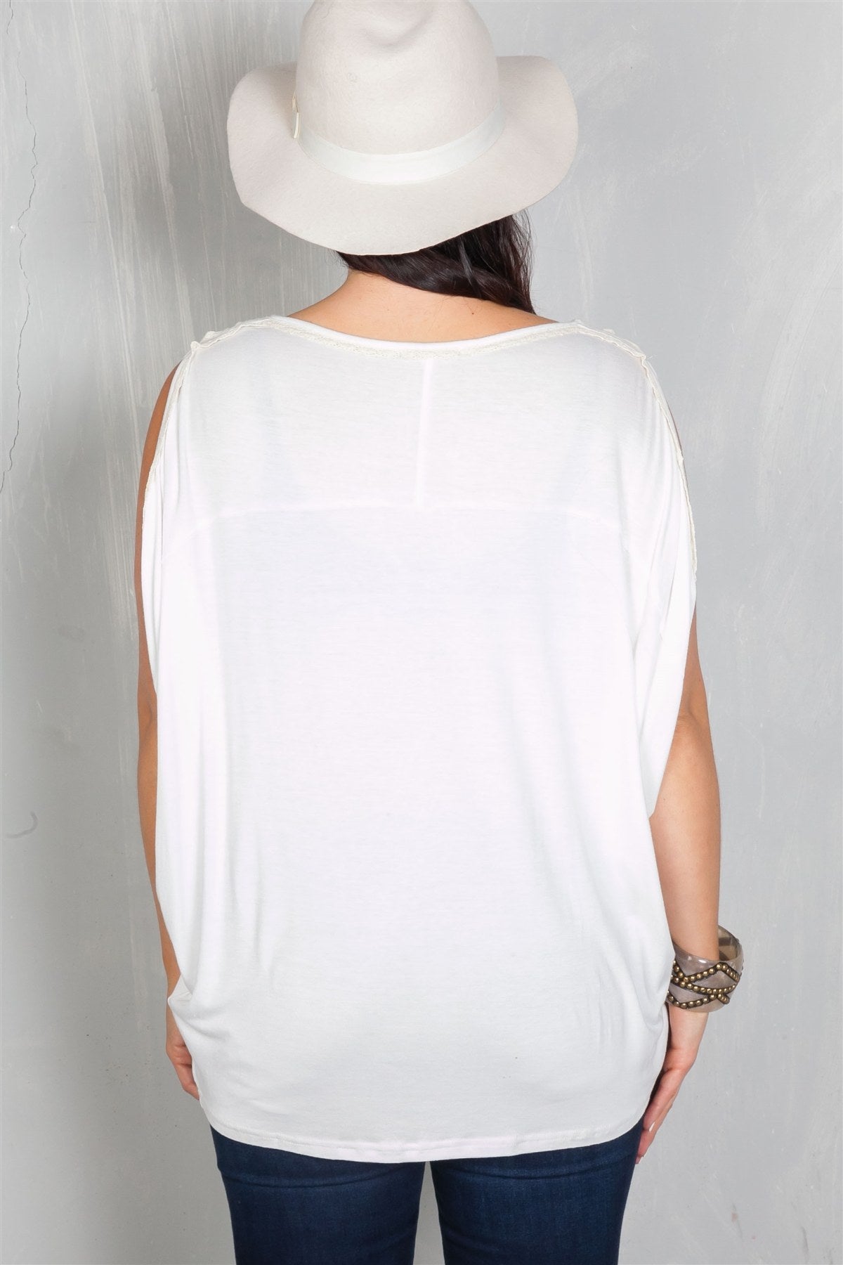 Ladies fashion plus size crochet neckline detail peasant top