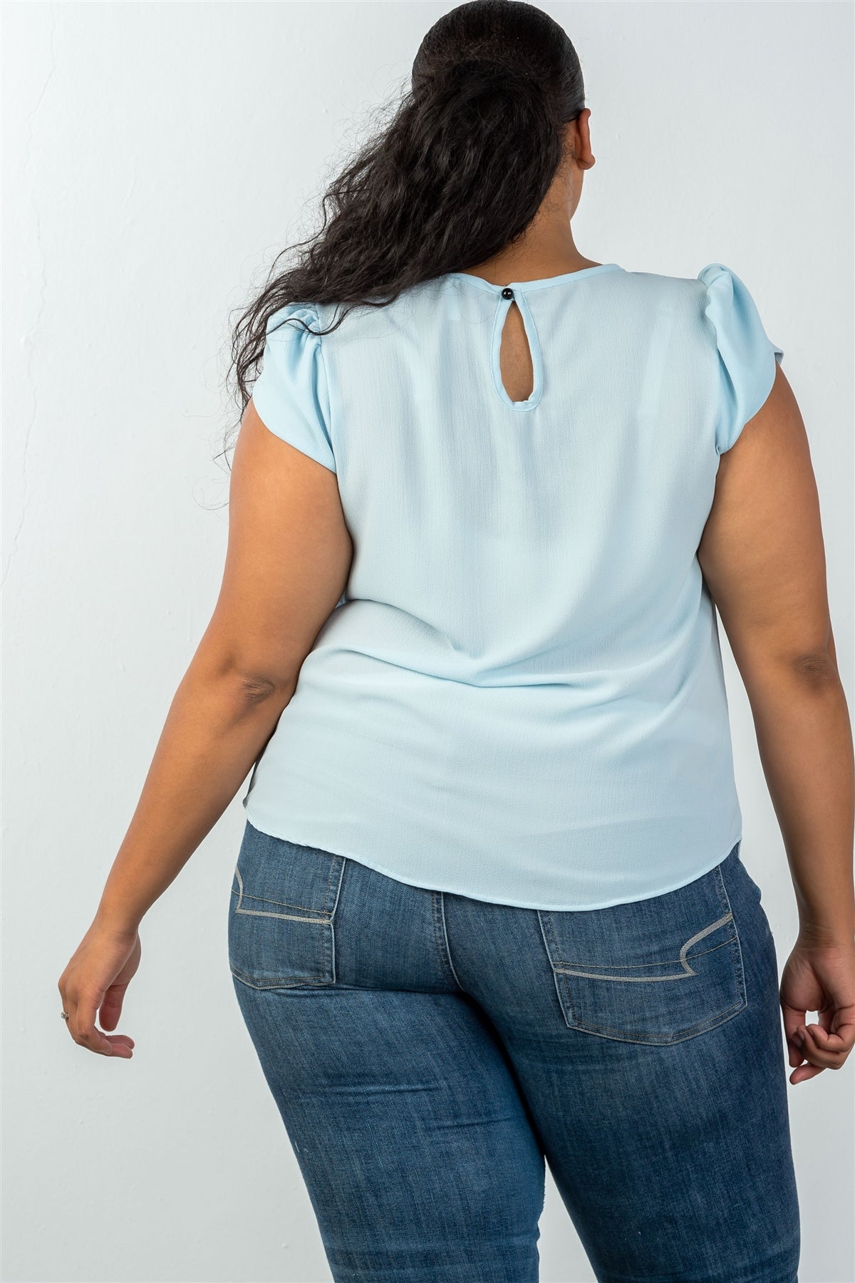 Ladies fashion plus size scoop neckline petal sleeve keyhole back curved hem blouse