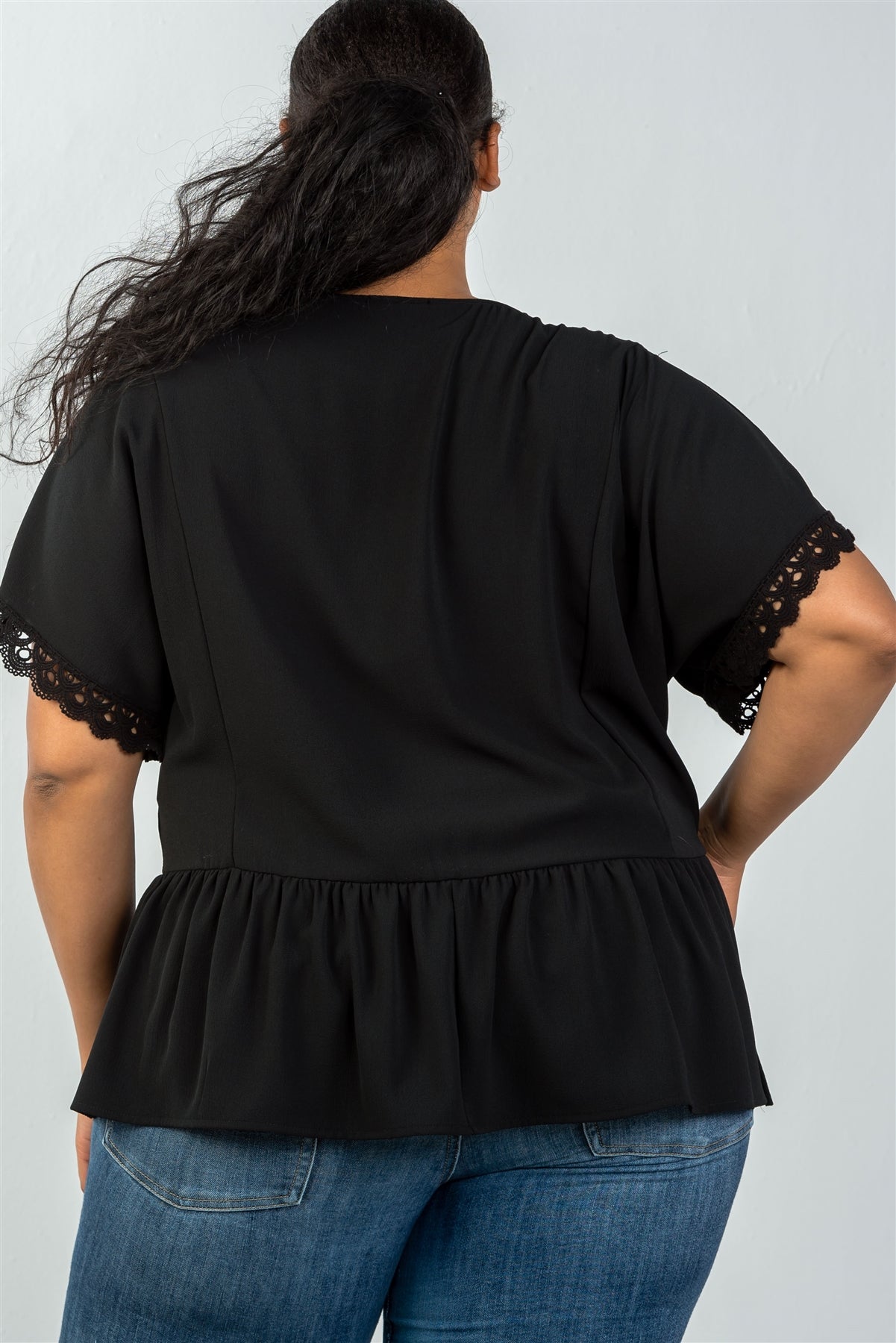 Ladies fashion plus size scoop neckline black crochet trim sleeves top
