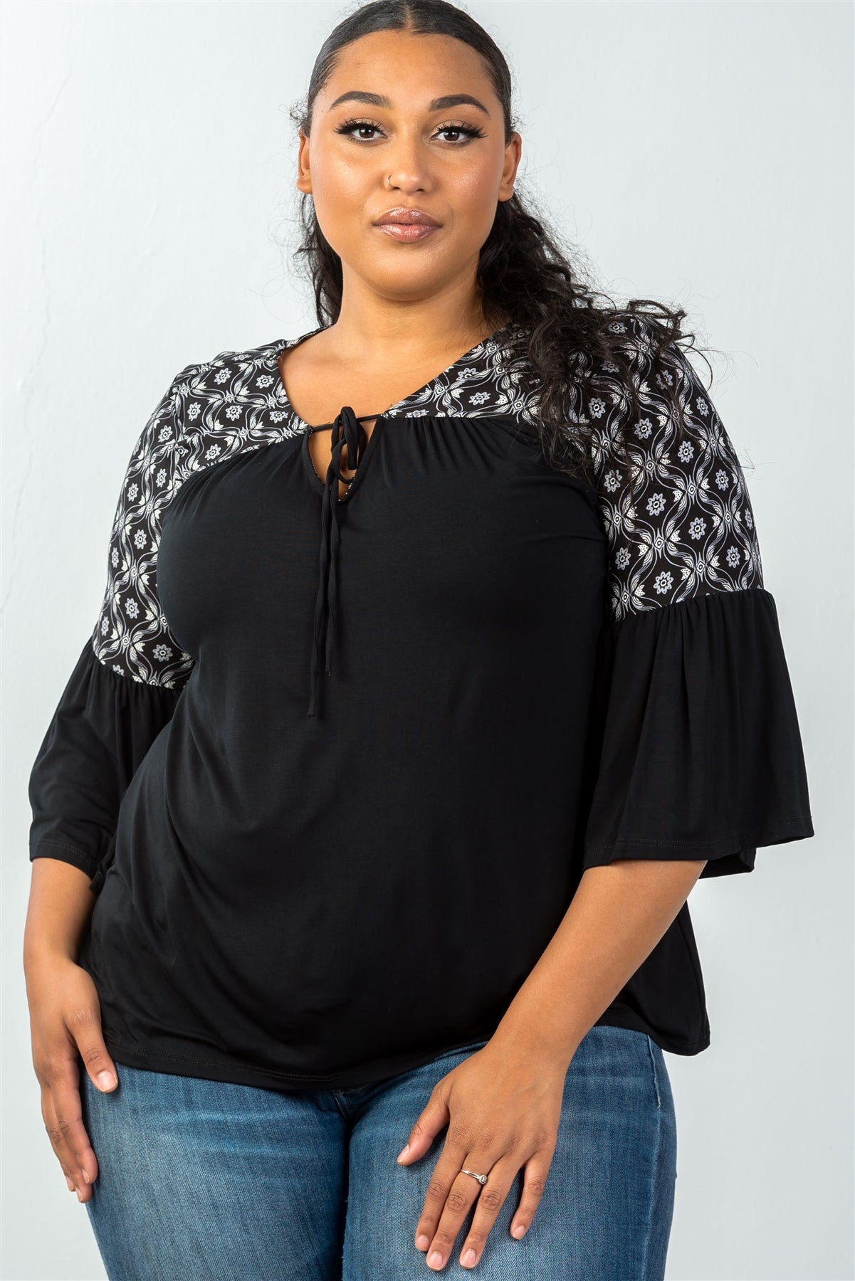 Ladies fashion plus size bell sleeves ornamental pattern tie-front top