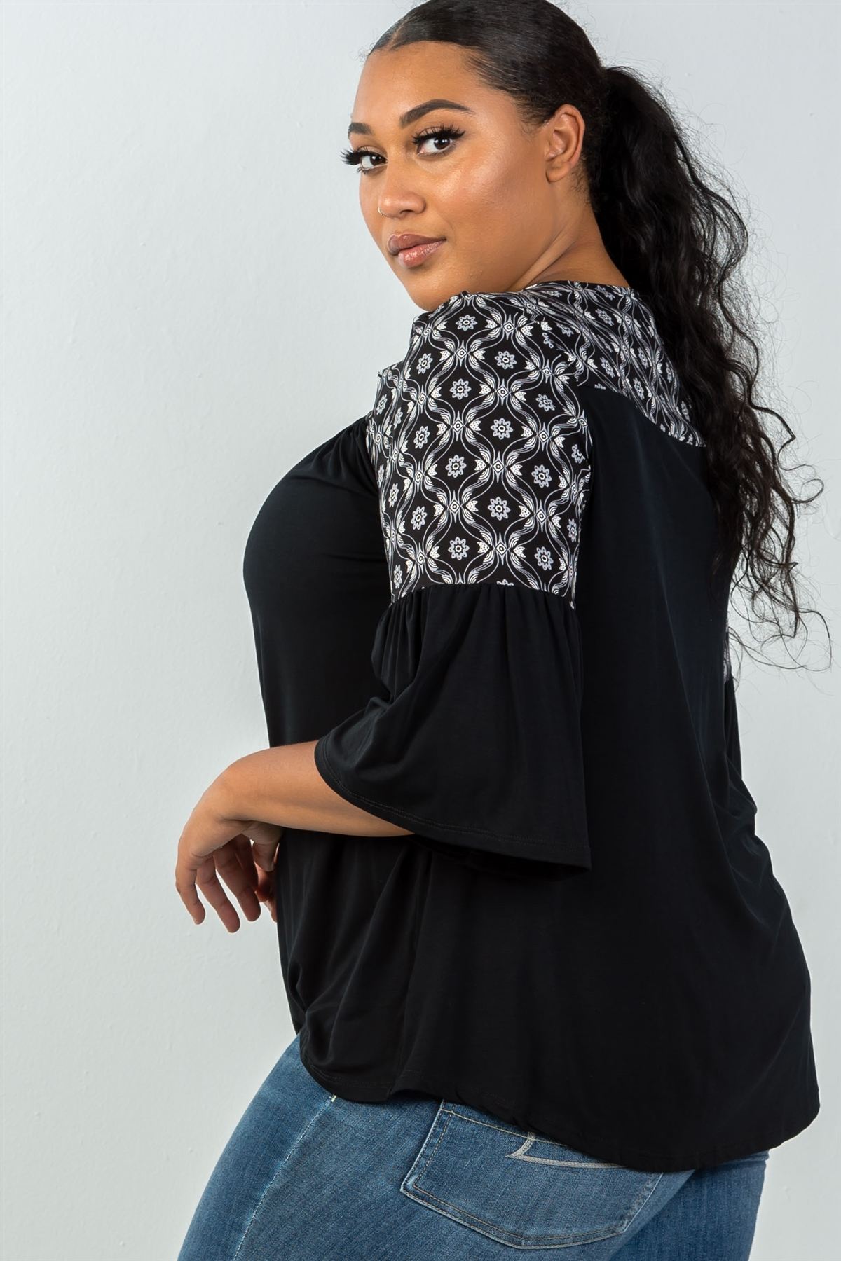 Ladies fashion plus size bell sleeves ornamental pattern tie-front top