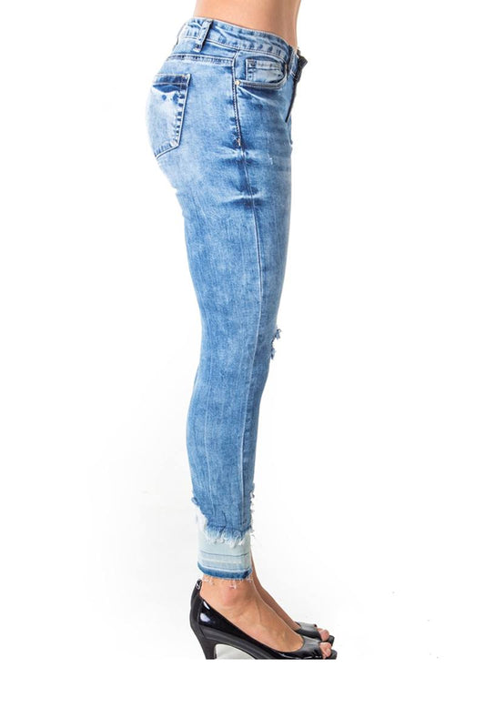 Ladies fashion denim distress capri pants with pockets