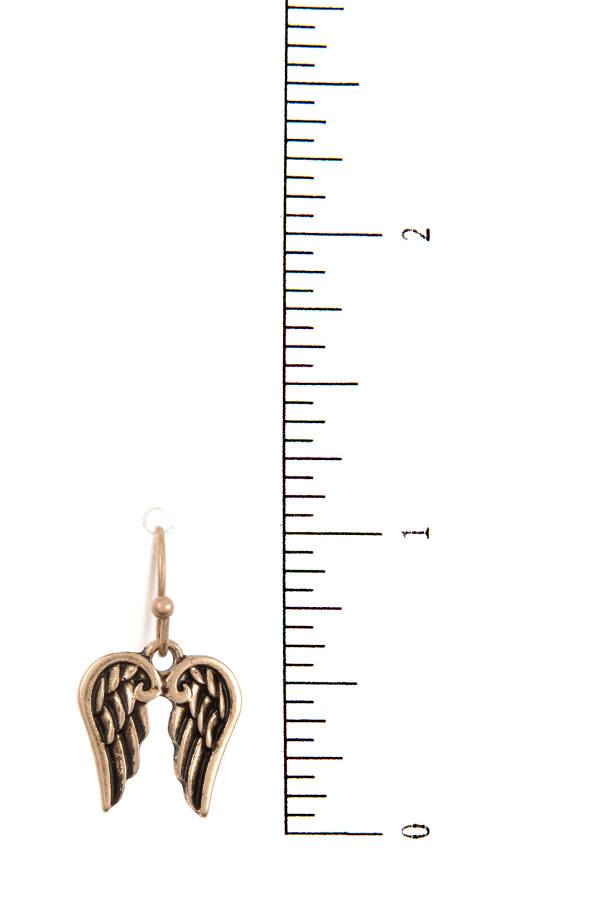 Ladies etched bar pendant necklace se