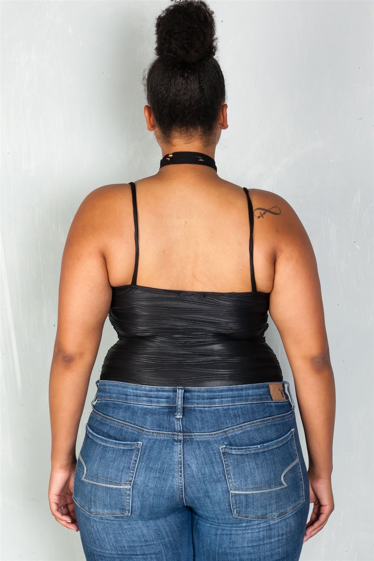 Ladies fashion plus size v neckline black textured bodysuit
