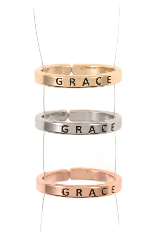 Ladies engraved grace triple ring set