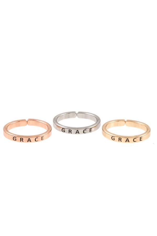 Ladies engraved grace triple ring set