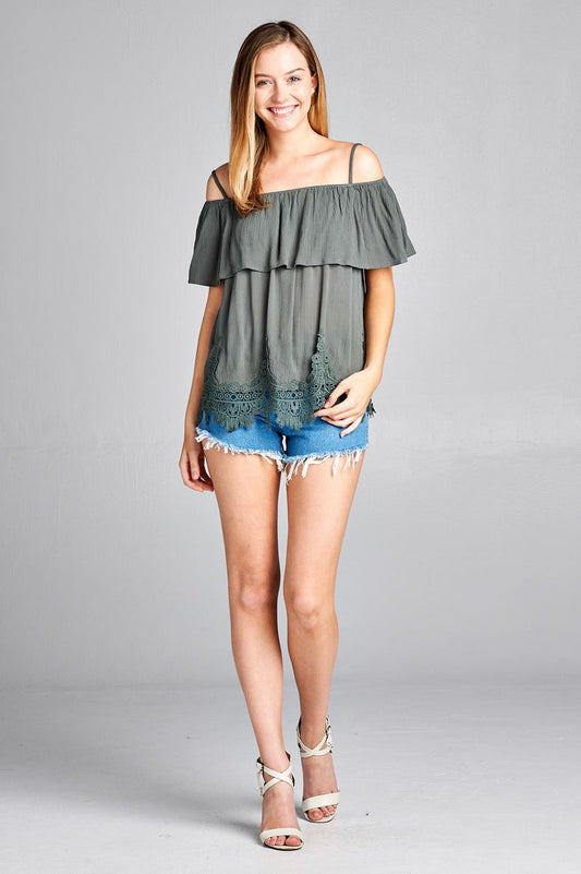 Ladies fashion flounce open shoulder w/hem crochet lace crinkle gauze woven top
