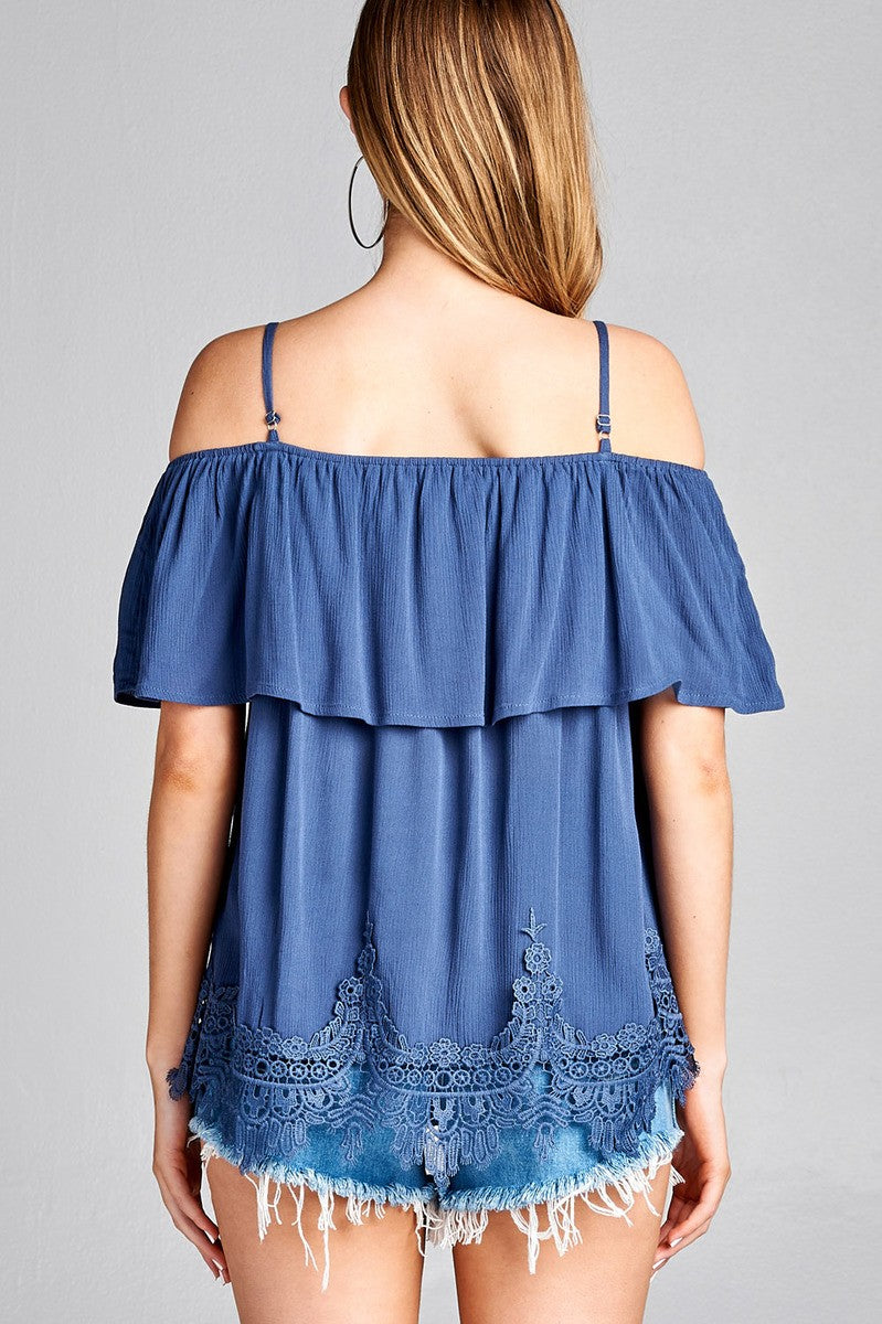 Ladies fashion flounce open shoulder w/hem crochet lace crinkle gauze woven top