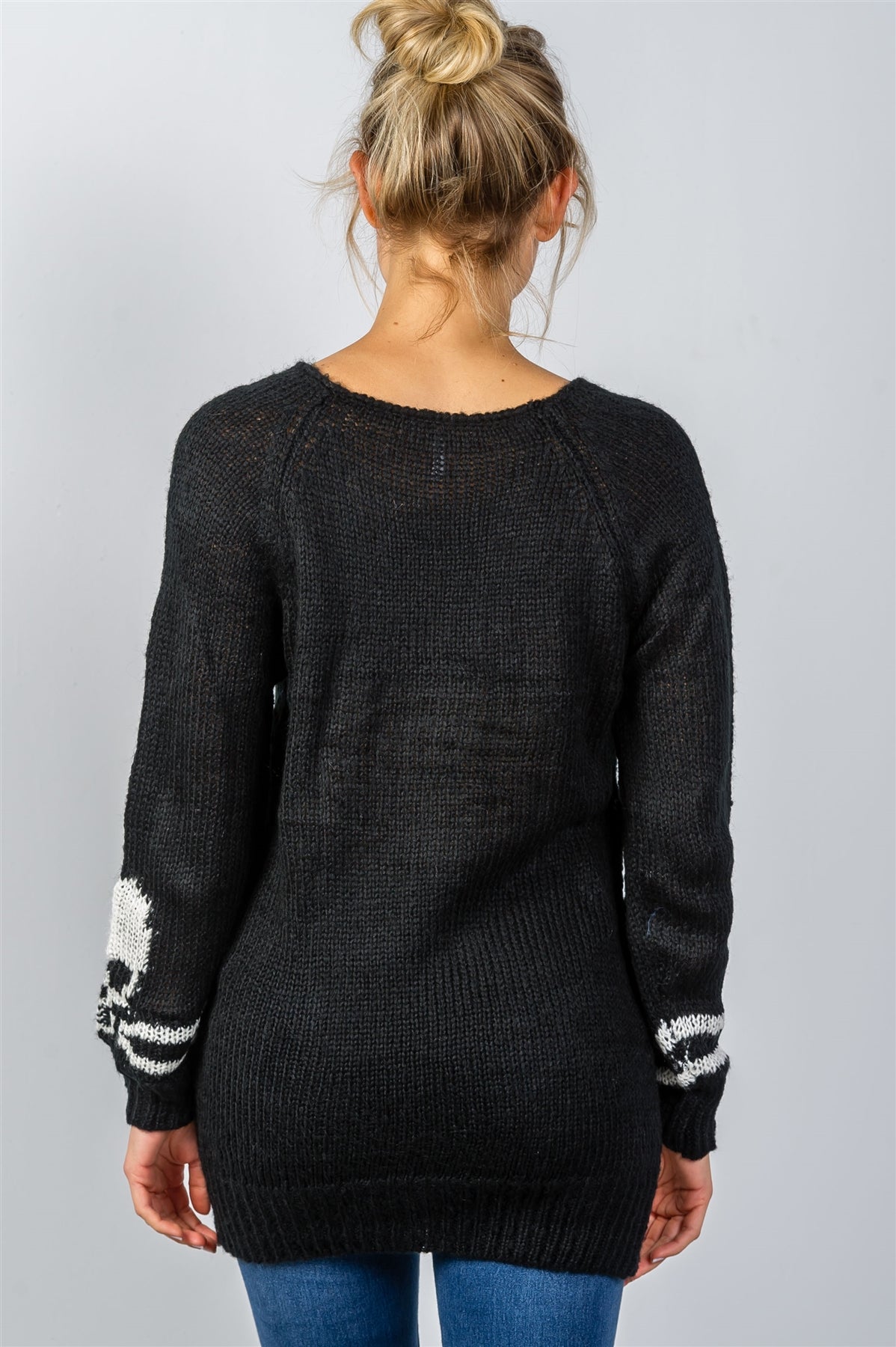 Ladies fashion contrast skull printed pullover sweater