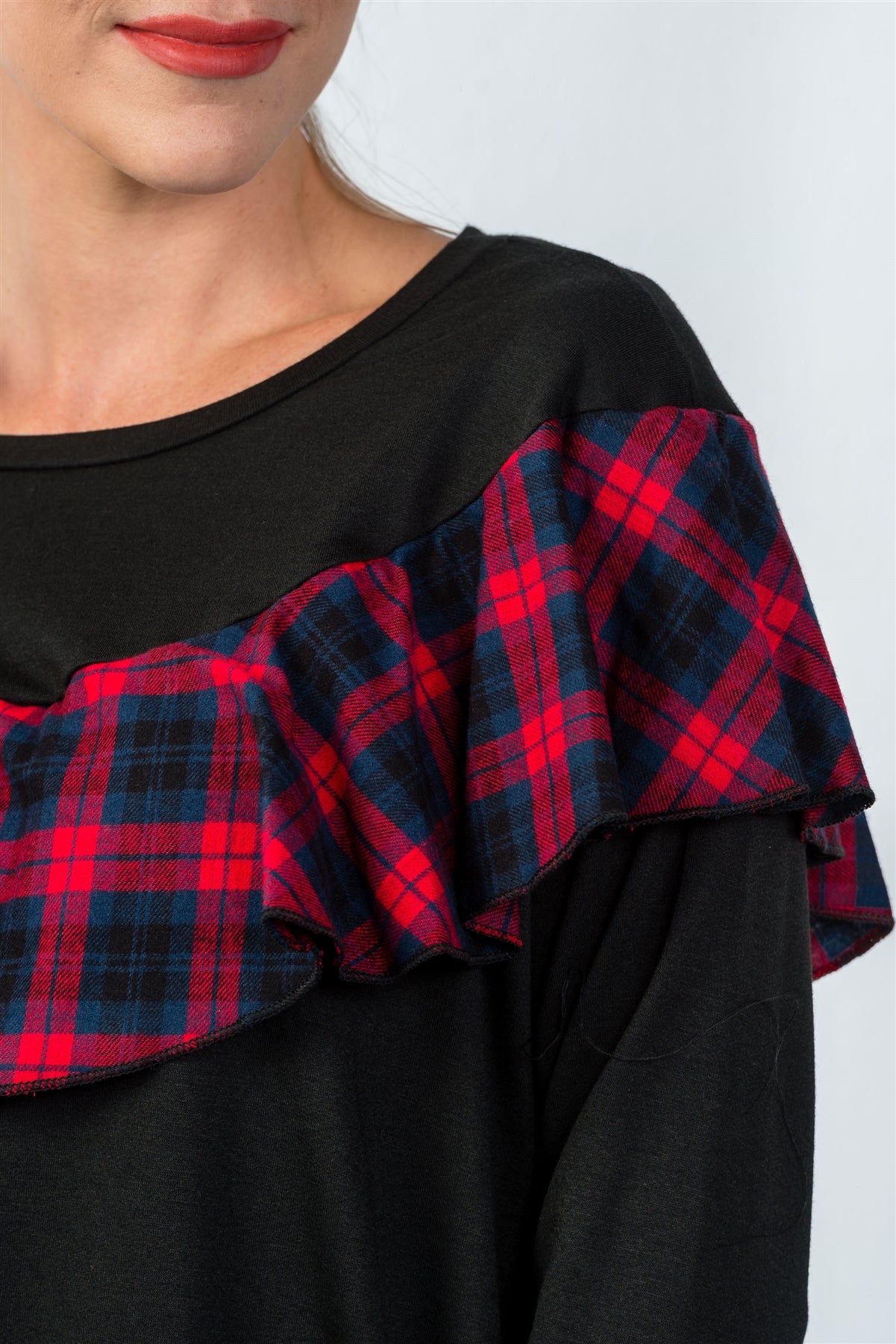 Ladies fashion long sleeve plaid ruffle pullover sweatshirt