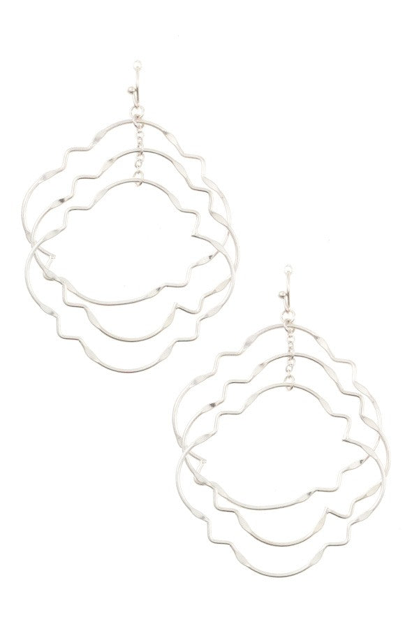 Ladies fashion multi link quatrefoil dangle earring