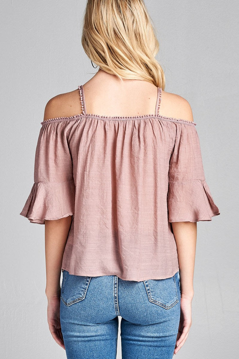 Ladies fashion plus size short sleeve open shoulder w/lace trim sub gauze woven top