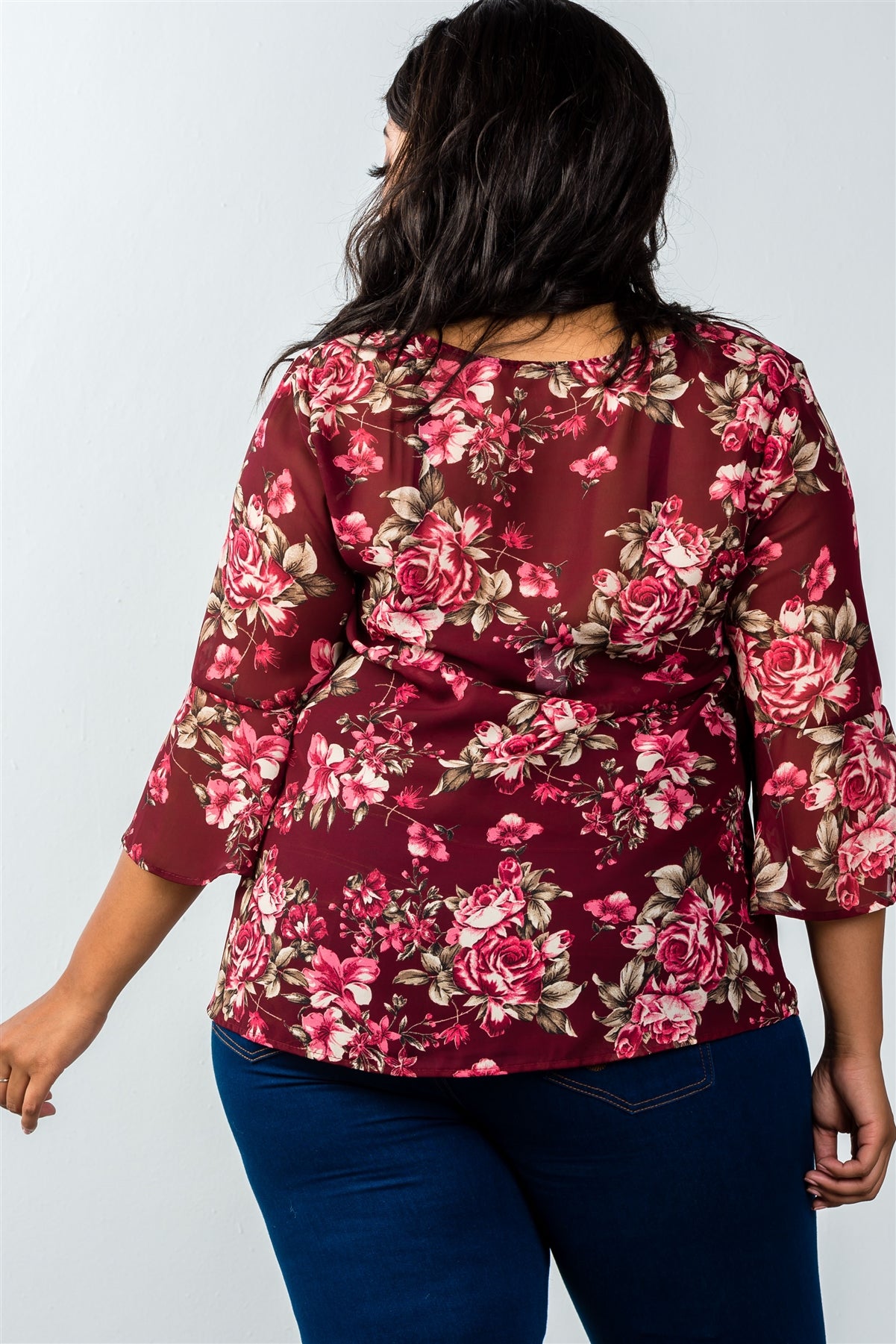 Ladies fashion plus size v neckline burgundy sheer floral bell-sleeve top