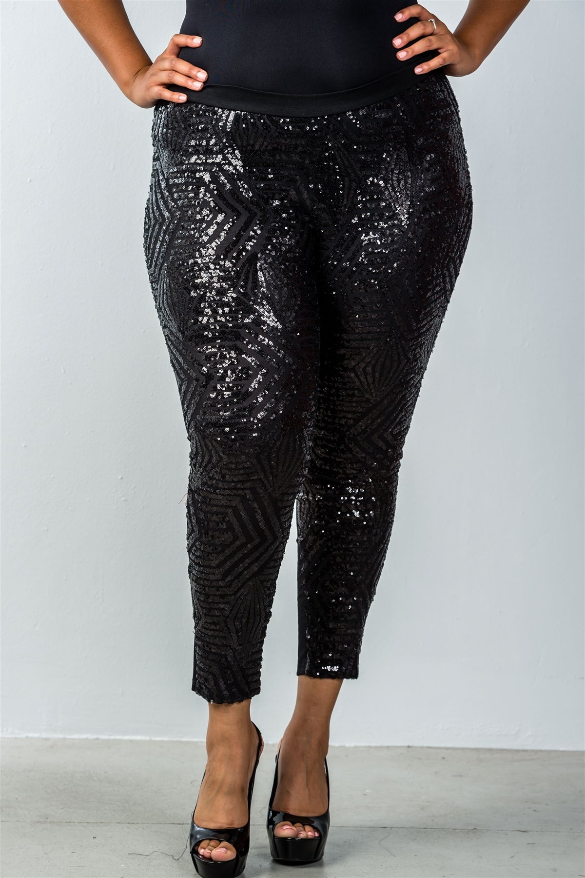 Ladies fashion plus size black sequin front ankle length pants