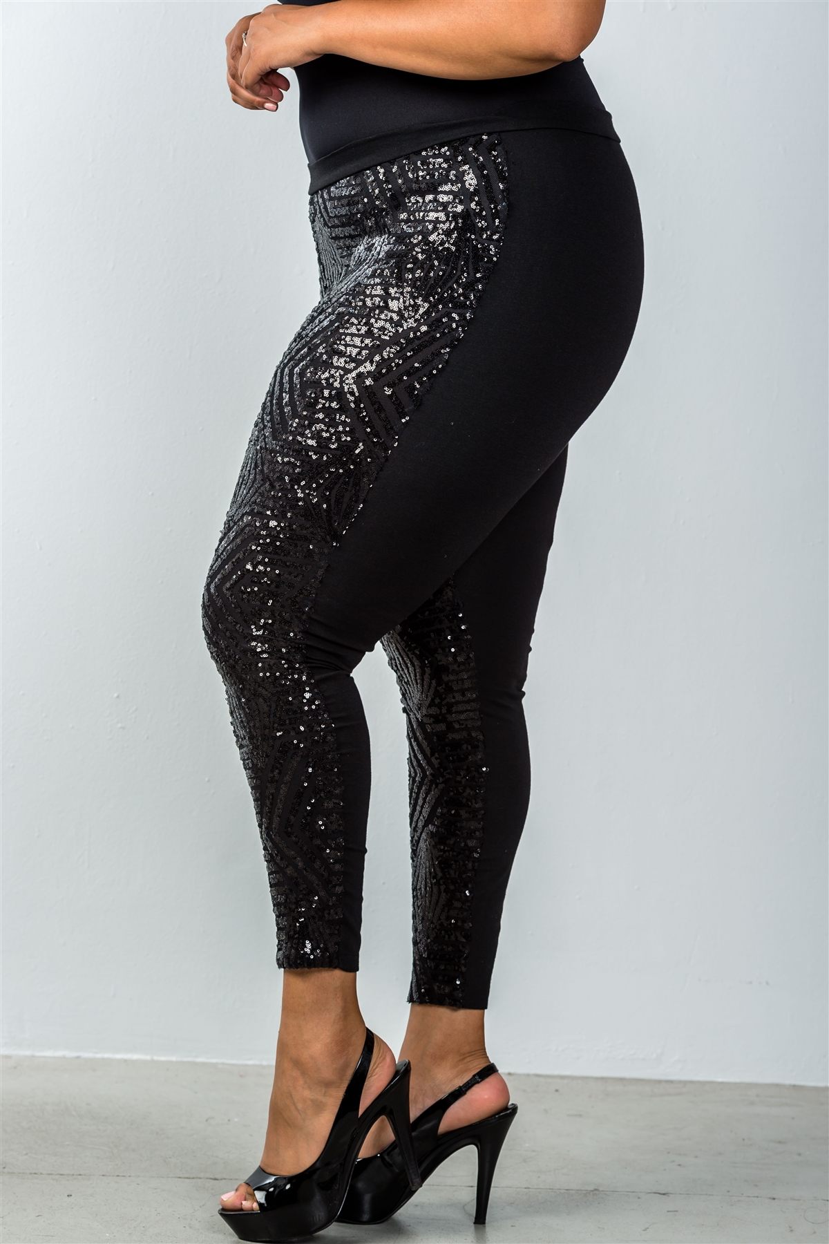 Ladies fashion plus size black sequin front ankle length pants