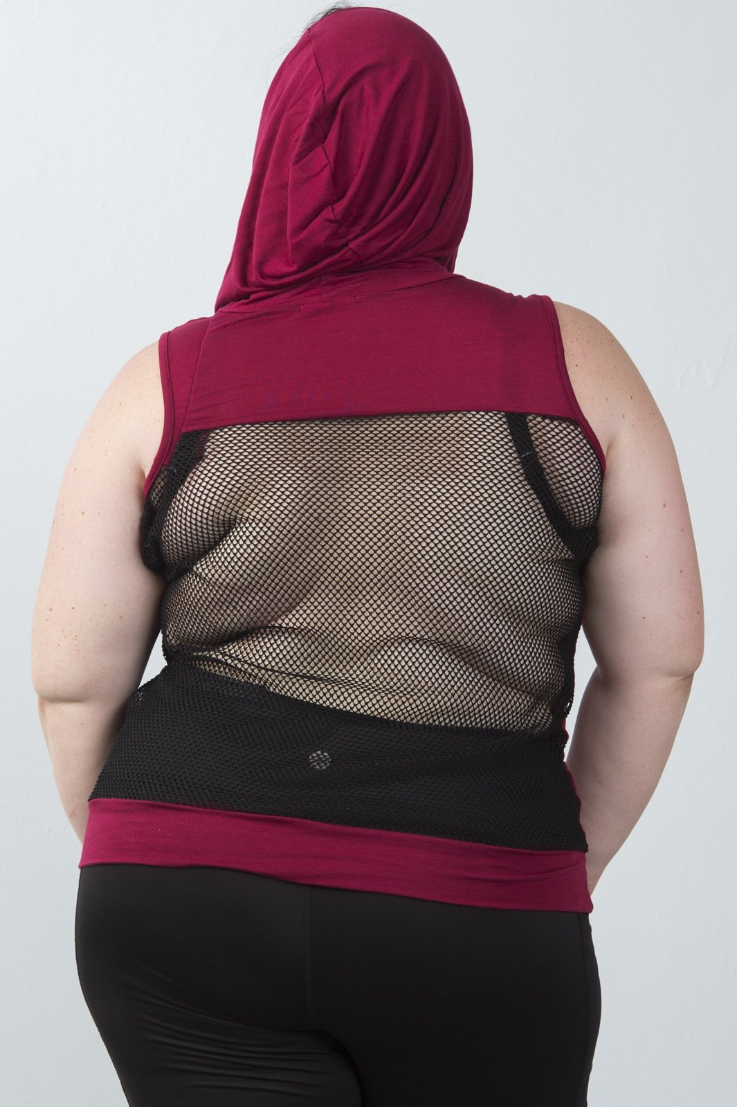 Ladies fashion plus size sleeveless fishnet back tank top